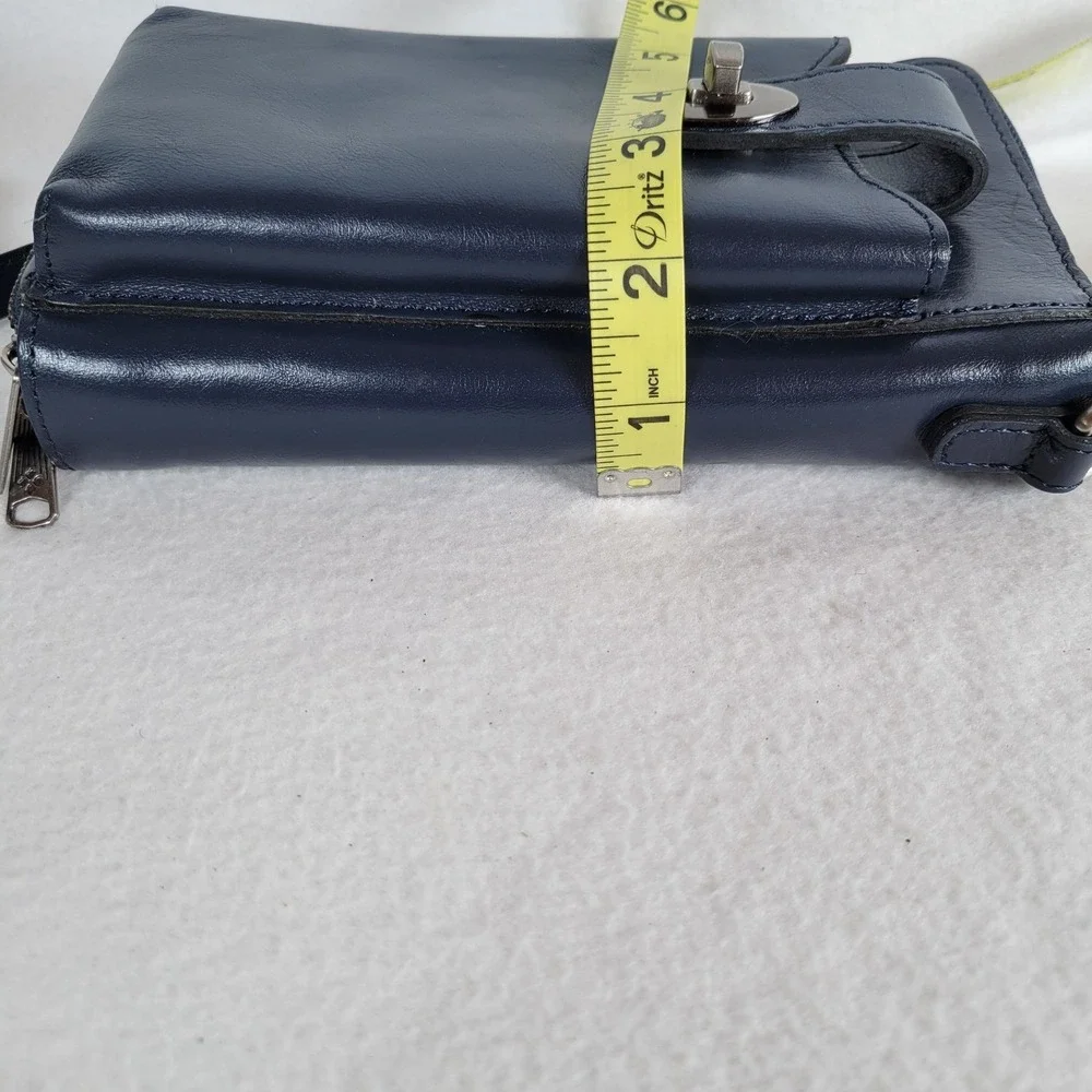 Patricia Nash Womens Amalia Leather Phone Bag Clutch Keychain Wallet Blue Purse